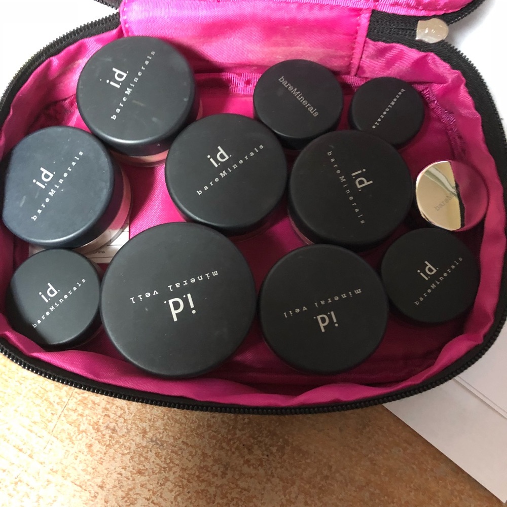 Bare Minerals